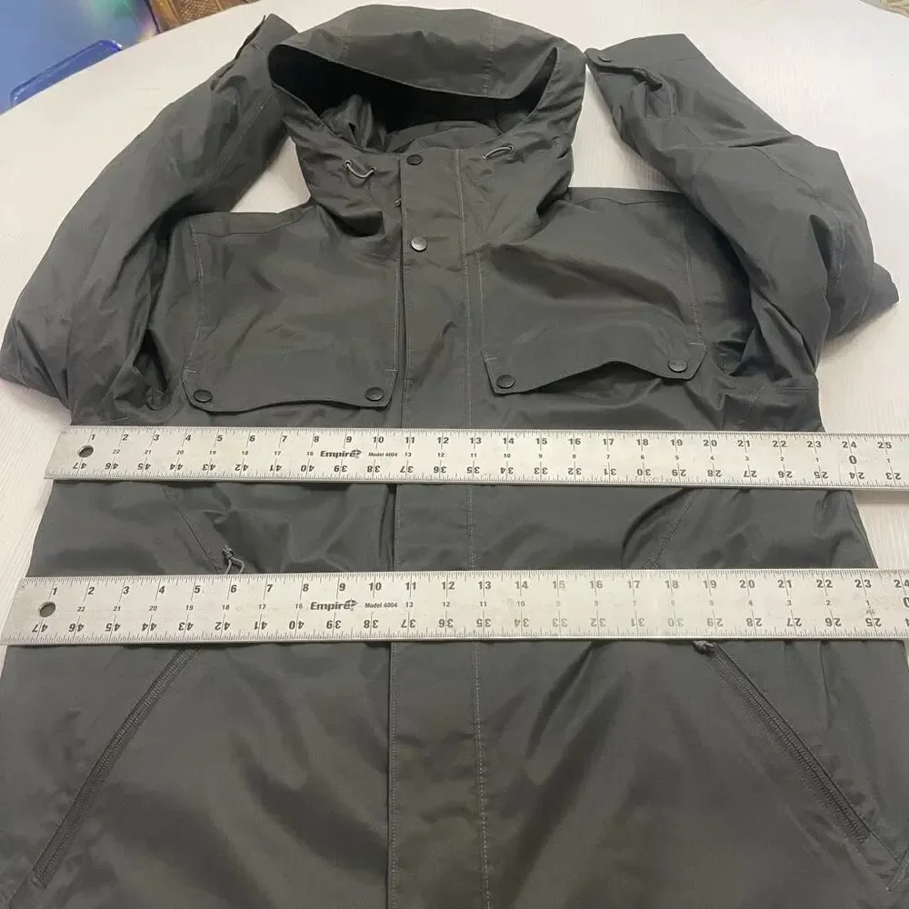 The North Face Men’s Grey Windbreaker Jacket Size Large